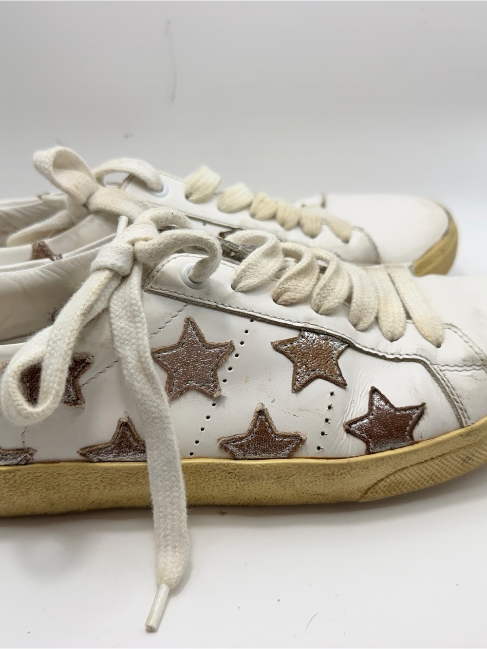 Saint Laurent White Leather Sneakers with Bronze Star Accents - Picture 2 of 13